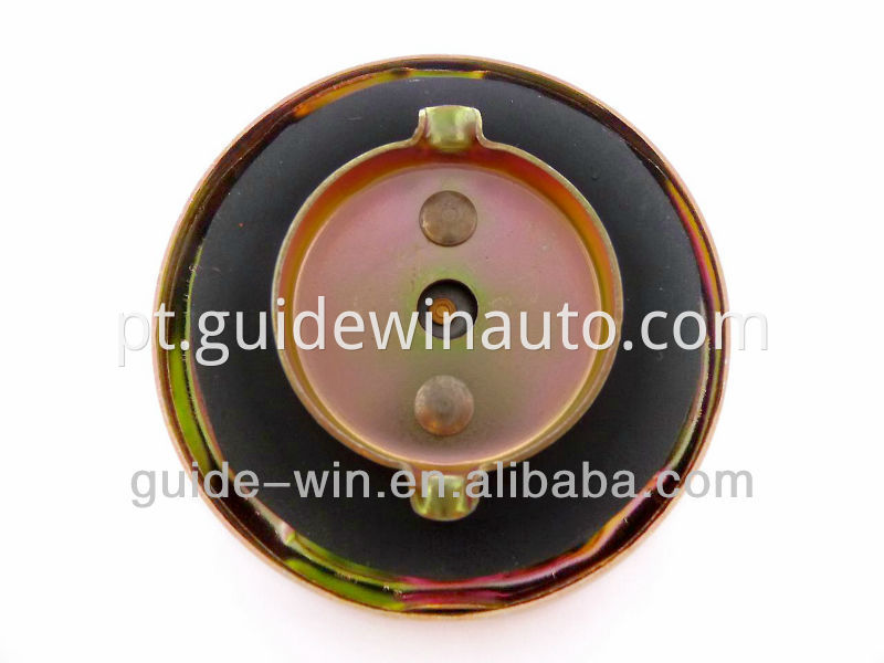 Automobile Toyota Non Locking Gas Cap 